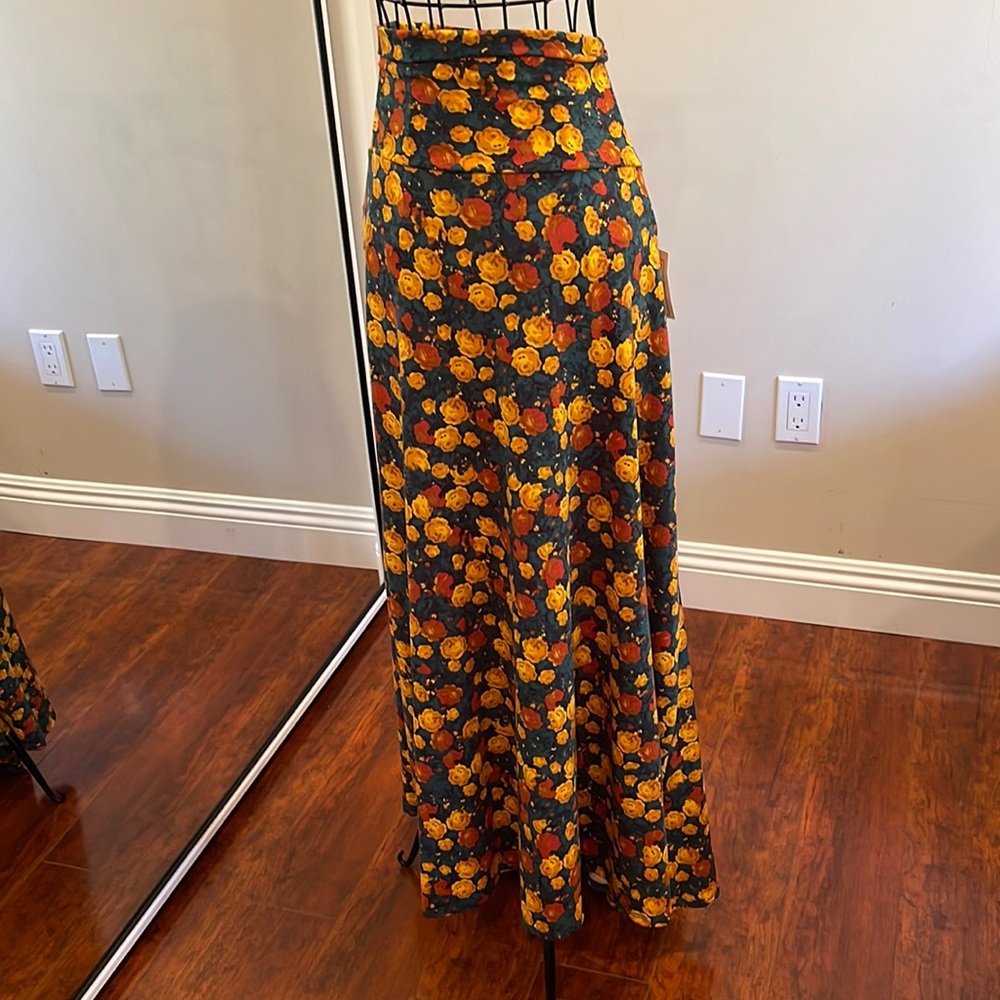 Lularoe Maxi dress size 3XL. New with tags.